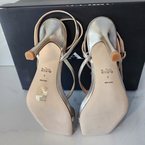 Coach KAIMA metallic Sandals Platinum Champagne Leather Ankle strap Heels - Picture 6 of 10